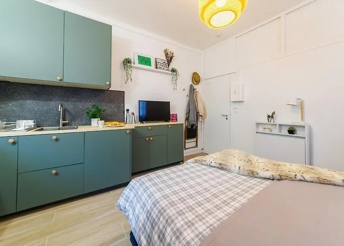 Refait à Neuf Quartier Du Port *